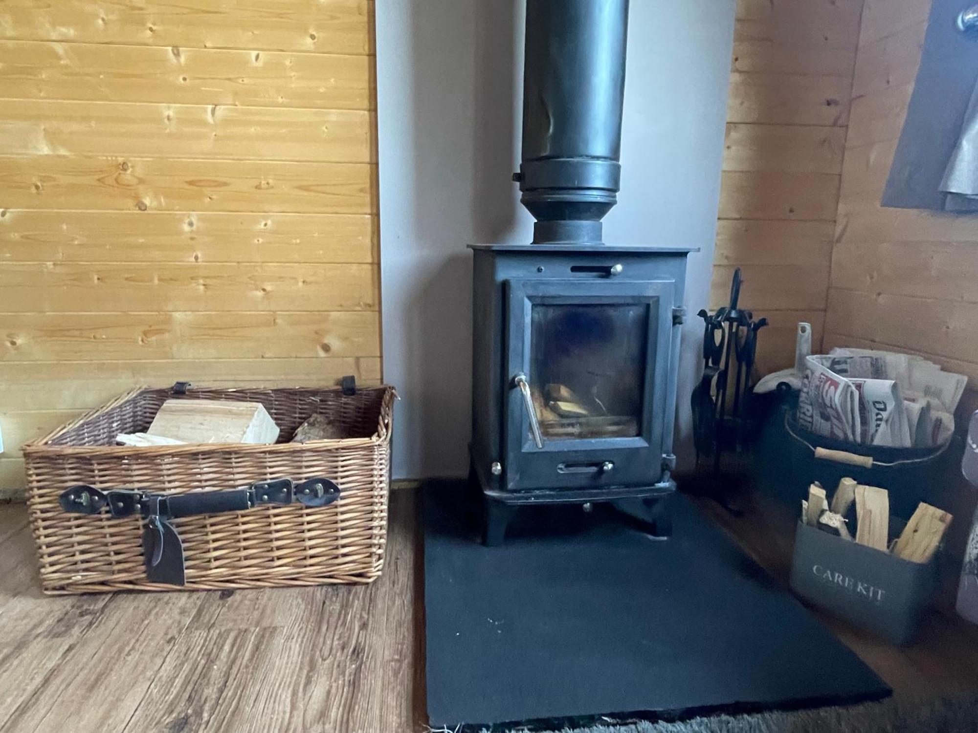 Cosy Cabin In Annie'S Meadow West Meon Экстерьер фото