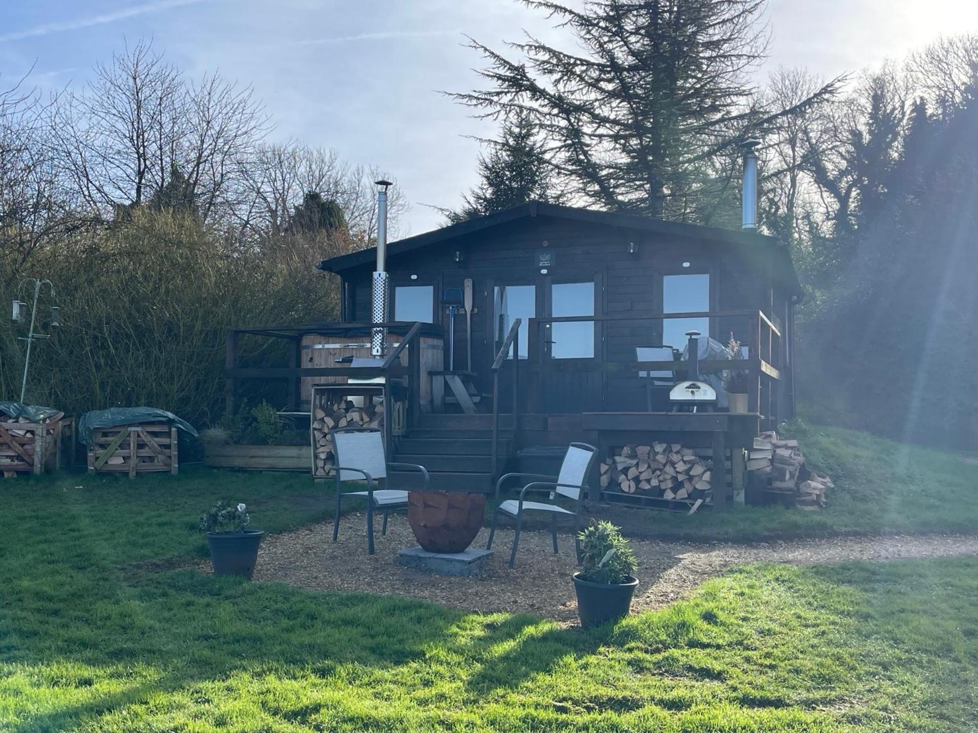 Cosy Cabin In Annie'S Meadow West Meon Экстерьер фото